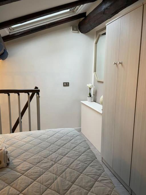 Accademia Love Apartment Bergamo Exterior photo