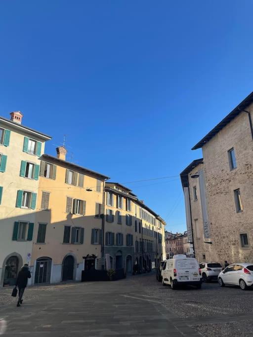 Accademia Love Apartment Bergamo Exterior photo
